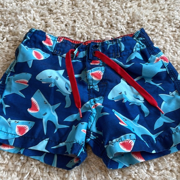 ⚡️flash sale! 3 for 10⚡️ HM baby boy’s shorts - Picture 3 of 5